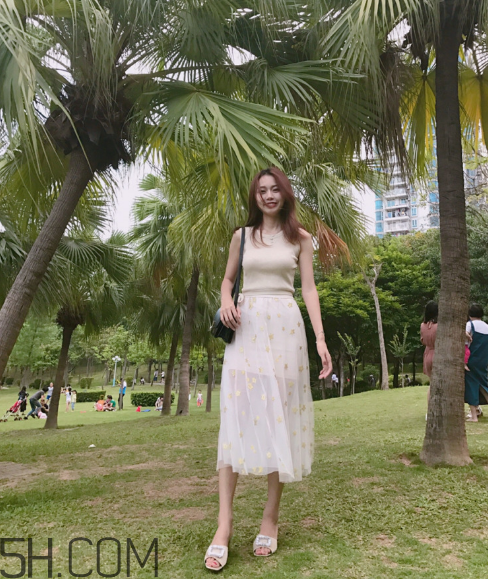 歐時力衣服尺碼偏大嗎？歐時力衣服可以退嗎？