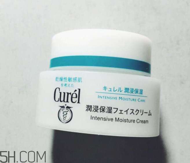 珂潤面霜適合夏天用嗎？夏天用珂潤面霜會油嗎？