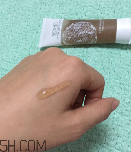 佰草集臉部去角質磨砂啫哩怎么樣_好用嗎