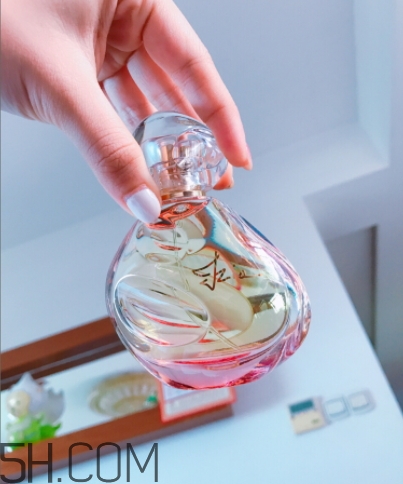 sisley izia伊莎香水多少錢？希思黎izia香水專柜價格