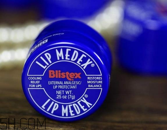 小藍(lán)罐唇膏正品多少錢？小藍(lán)罐唇膏怎么涂抹？