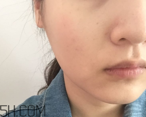 初之印修容氣墊CC霜怎么樣？多少錢？
