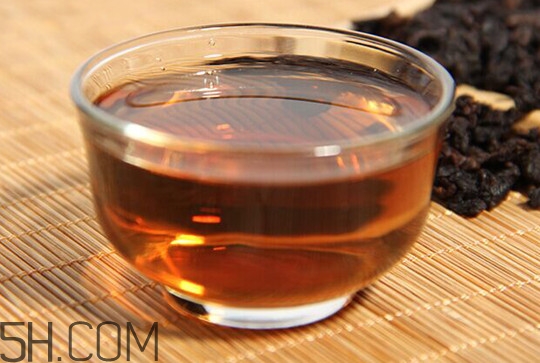 天氣干燥煲什么湯喝最好？氣候干燥喝什么茶好