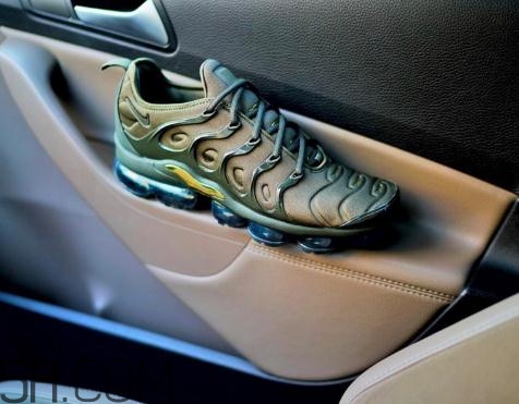 nike air vapormax plus olive配色發售時間_實物曝光