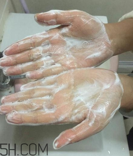 春紀(jì)咖啡清膚潔面乳好用嗎？春紀(jì)咖啡清膚潔面乳評(píng)測(cè)