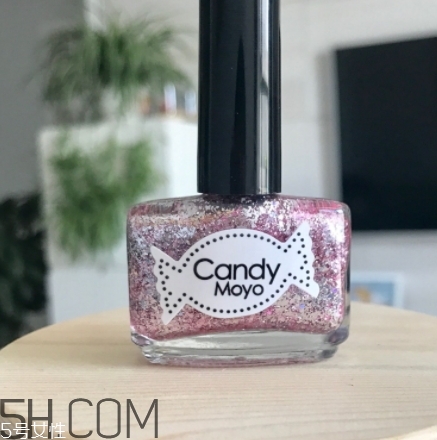 candy moyo和miss candy區(qū)別 膜玉和糖果小姐哪個好？
