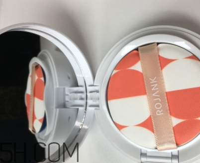 rojank茹妝這個牌子怎么樣？茹妝化妝品好用嗎？