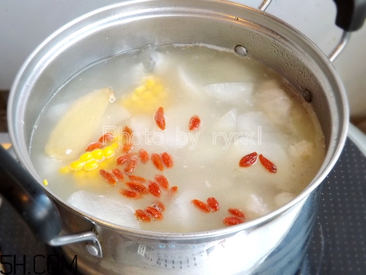 吃白蘿卜有哪些益處？白蘿卜的養生功效有哪些？