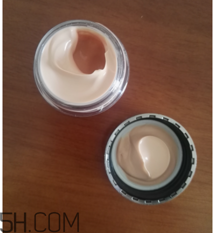 Olay素顏眼霜能遮瑕嗎？適合晚上用嗎？