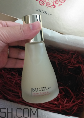 SUM37呼吸魔法精華是乳液嗎？用在哪一步？