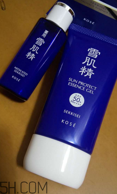 雪肌精防曬啫喱是化學防曬嗎？有刺激嗎？