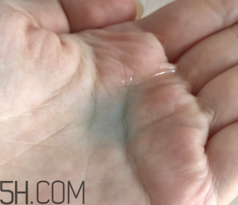 蘭蔻藍(lán)水與粉水、美膚修護(hù)美容液有什么區(qū)別？哪個好用？