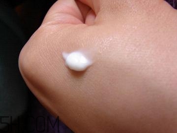 雪花秀眼霜怎么用？雪花秀閃理眼霜使用心得