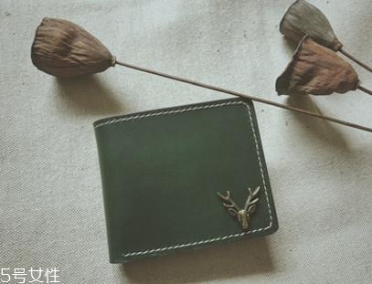 植鞣牛皮是牛皮嗎？最近超火的皮革材質