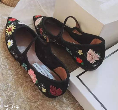 tabitha simmons鞋子多少錢？美到骨子里的高跟鞋
