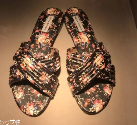 tabitha simmons鞋子多少錢？美到骨子里的高跟鞋