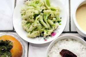 飯后可以做哪些養生舉動？這些做到了比同齡人多活10年