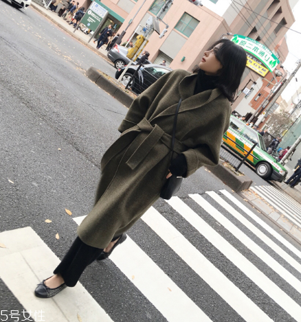 大衣為什么容易起球？四個妙招教你輕松解決