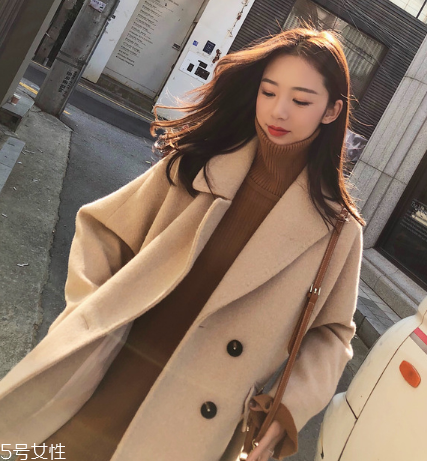 大衣粘毛是料子不好嗎？原來是這個原因
