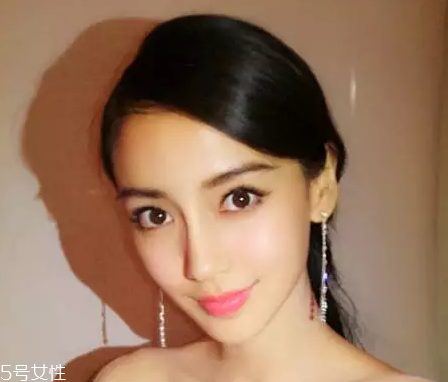 新手適合用什么顏色的陰影？中性色調最適合