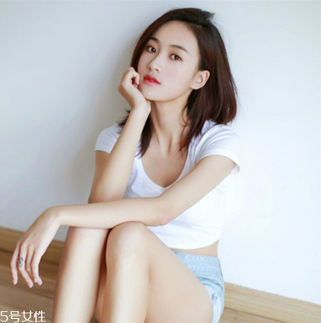 齊肩直發染什么顏色好看？簡單好看的齊肩發扎法