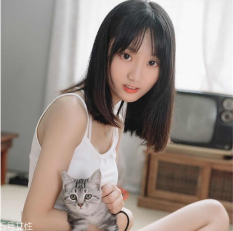 齊肩直發染什么顏色好看？簡單好看的齊肩發扎法