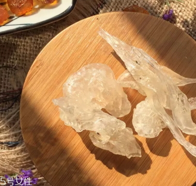 雪燕可以生吃嗎？雪燕沒煮熟可以吃嗎？