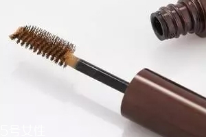 染眉膏和眉筆哪個(gè)好用？染眉膏適合濃眉