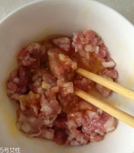 豆腐皮能油炸嗎？火候太猛容易炸糊