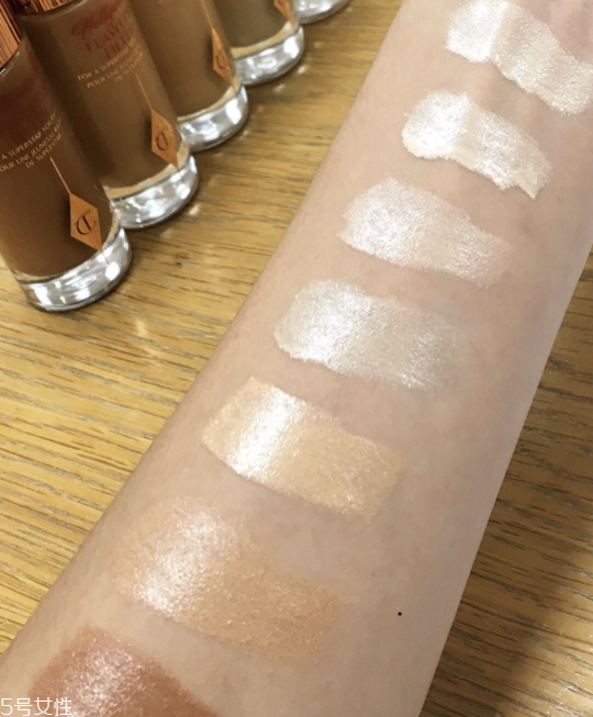 ct新品妝前高光濾鏡液怎么樣？charlotte tilbury粉底好用嗎？
