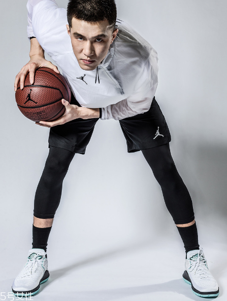 air jordan 32 low郭艾倫球員專屬版多少錢(qián)？