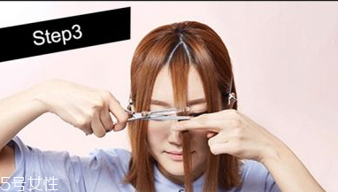 八字劉海怎么弄才好看 可愛軟萌的小女孩發型綁扎方法