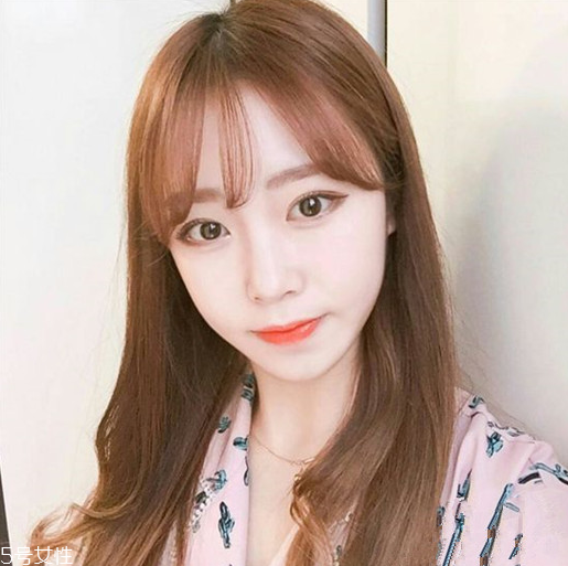 自己在家如何染發 2018年最火最流行的發型顏色盤點