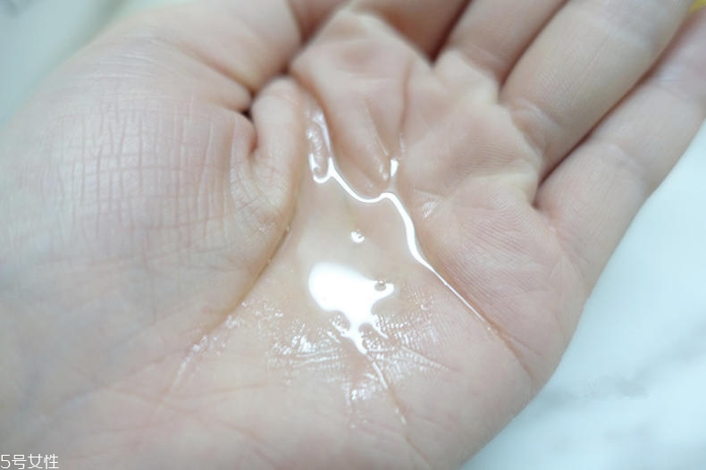 楊桃卸妝水適合什么膚質 楊桃卸妝水適合人群
