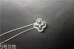 項(xiàng)鏈s925是銀還是白金？項(xiàng)鏈s925屬于白金還是銀