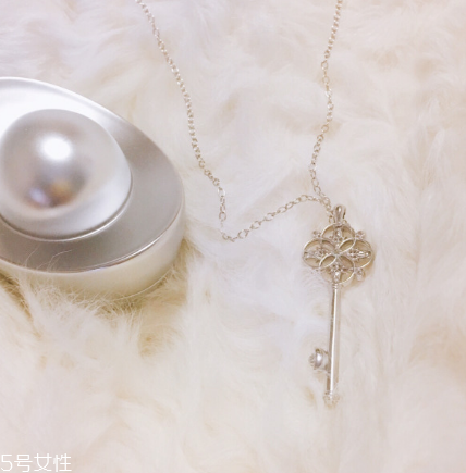 項(xiàng)鏈s925是什么金？s925項(xiàng)鏈屬于什么金