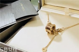 寶格麗彈簧項鏈怎么扣？寶格麗彈簧項鏈幾種扣法