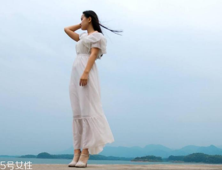 女生怎么穿搭更有氣場？女生氣場型穿搭推薦