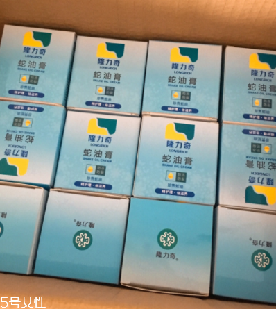 蛇油膏治腳氣嗎？腳氣可以用蛇油膏嗎？