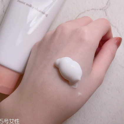 卸妝乳可以當洗面奶用嗎？卸妝乳當洗面奶用可以嗎？