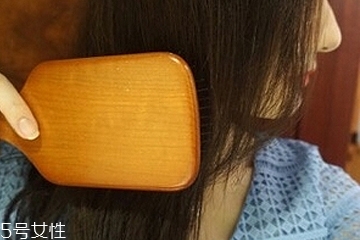 燙染后的頭發如何保養 燙染后7個美發護理方式