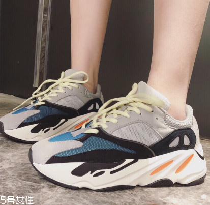 yeezy 700 mauve什么時候發售？椰子700灰紫色發售時間