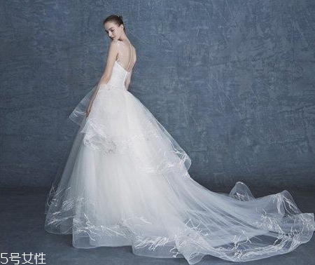 婚紗可以穿兩次嗎？婚紗穿兩次不好嗎？