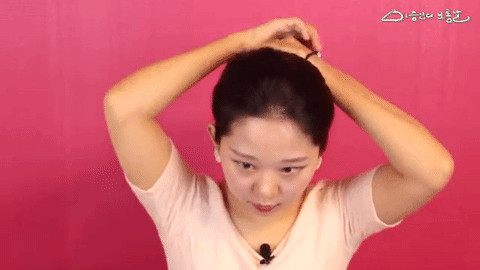 齊肩短發怎么扎丸子頭圖解