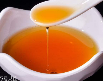 芝麻油的價(jià)格 芝麻油多少錢(qián)一斤2018