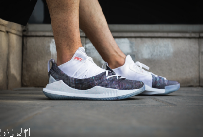 under armour curry 5測評 庫里5代戰靴實戰表現