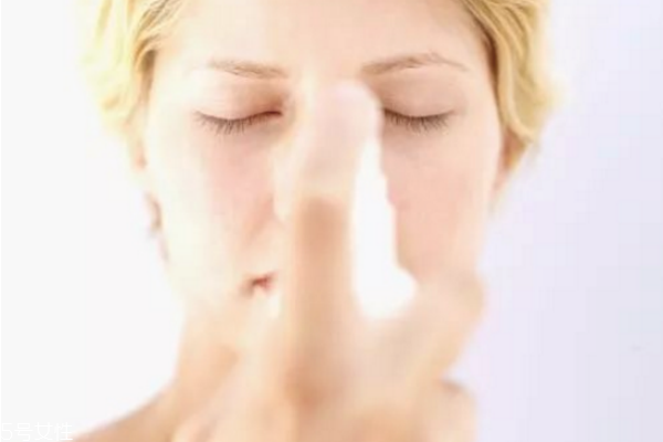 如何正確噴灑香水 經典七點并不是最正確