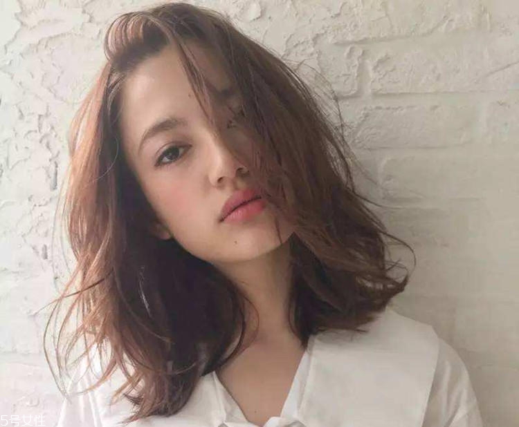 瘦臉齊肩發型圖片女 這個長度干練又溫柔