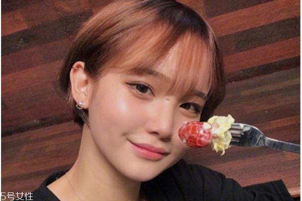 短頭發流行什么顏色 2019短發流行發色