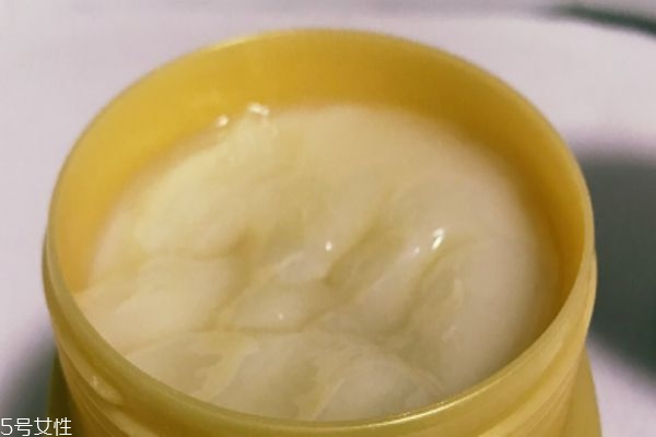 絲蓓綺發膜和Fino發膜 絲蓓綺更適合懶人